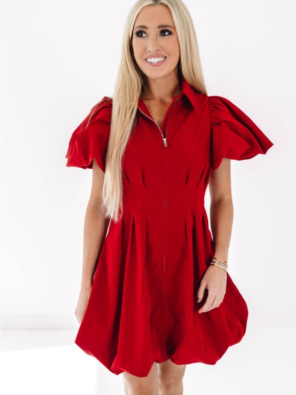 Classic Red Puff-Sleeve Mini Dress with Zip Front - Picture 4 of 5
